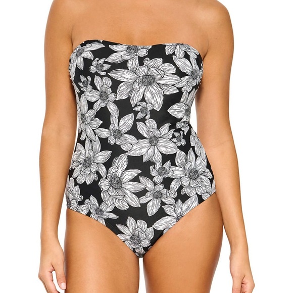 Crown & Ivy NWT Floral Black and White Ruffle Strap One Piece Small Swimsuit - Picture 3 of 12